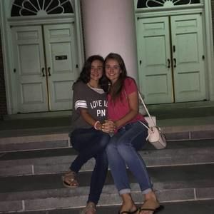 Meet your Posher, Alexia